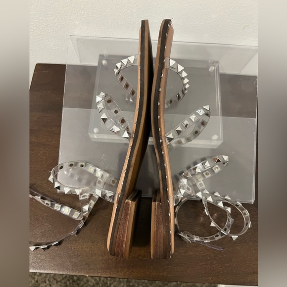 Steve Madden Tan Sandals with Silver Studs - Picture 8 of 13